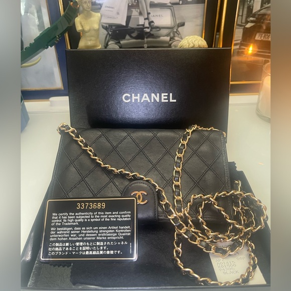 Authentic CHANEL Black Quilted Wallet with Gold Logo with box and COA. - Picture 3 of 17